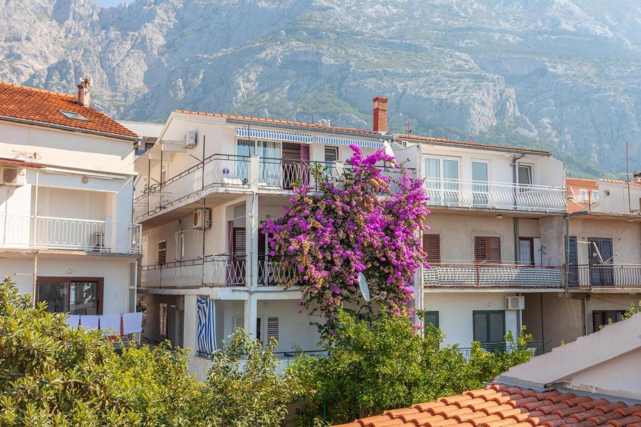 Prlić 3 * Makarska